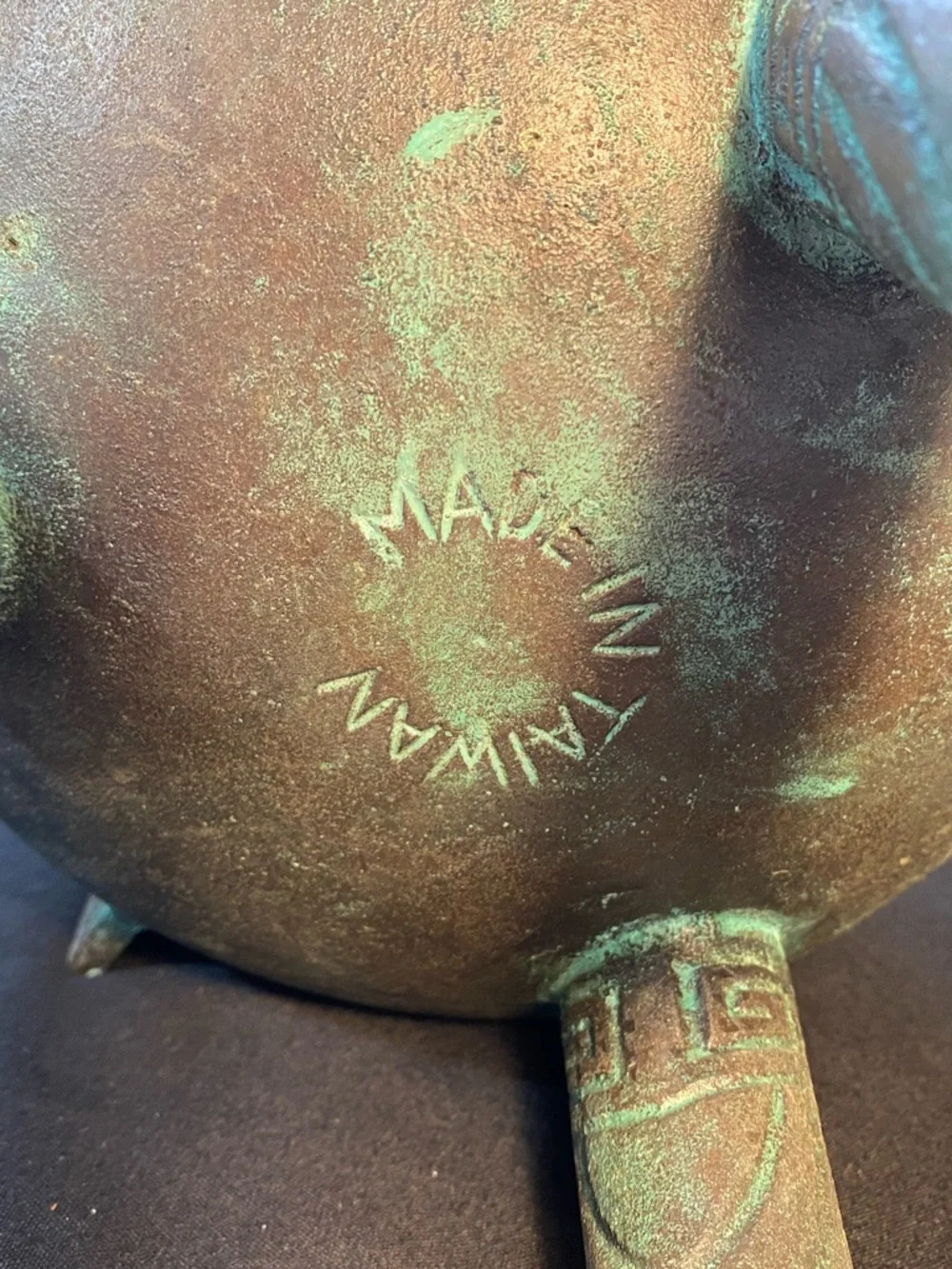 Vintage Chinese Shang Dynasty Ice Bucket